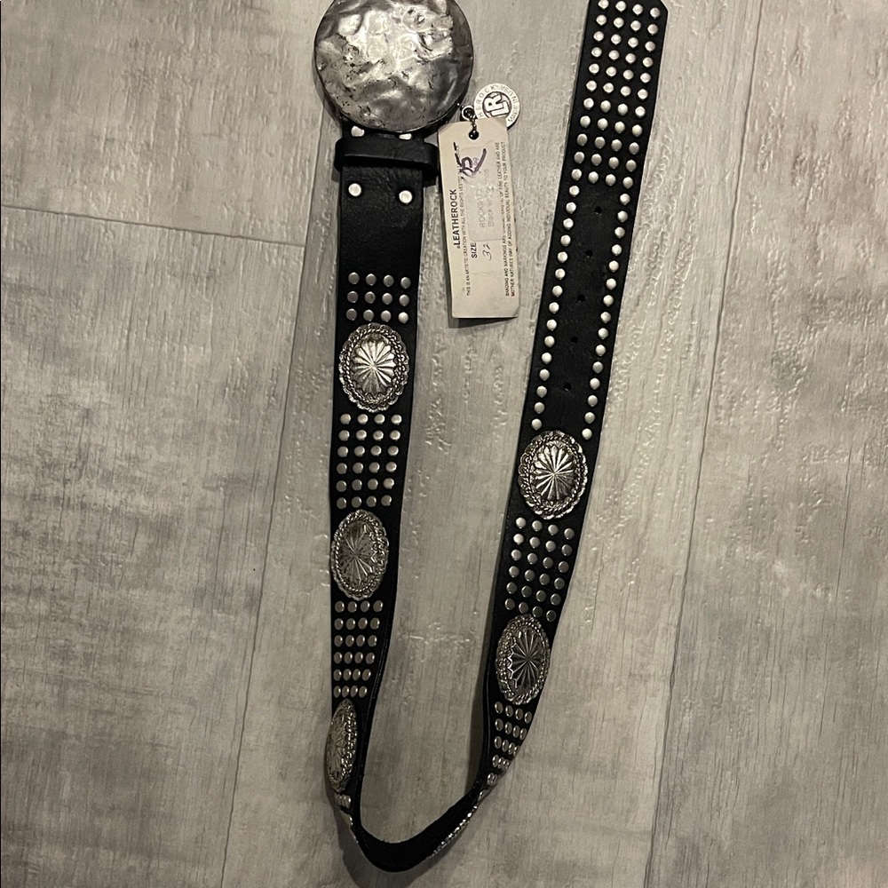 Leatherock Black Belt with Textured Silver Buckle